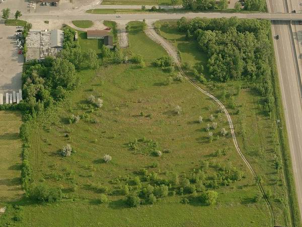 Bel Air Drive-In Theatre - Live Search (newer photo)